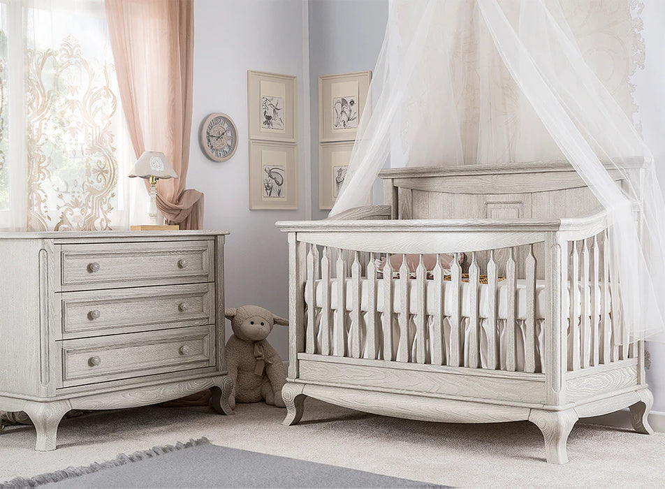 Romina Antonio Single Dresser