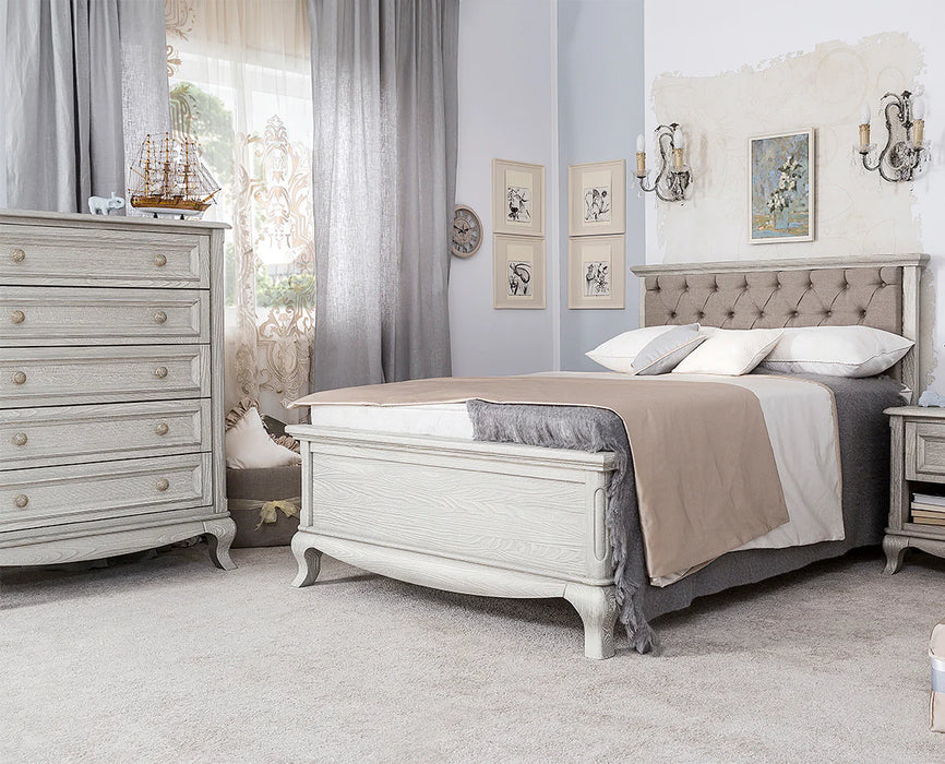 Romina Antonio Tall Chest