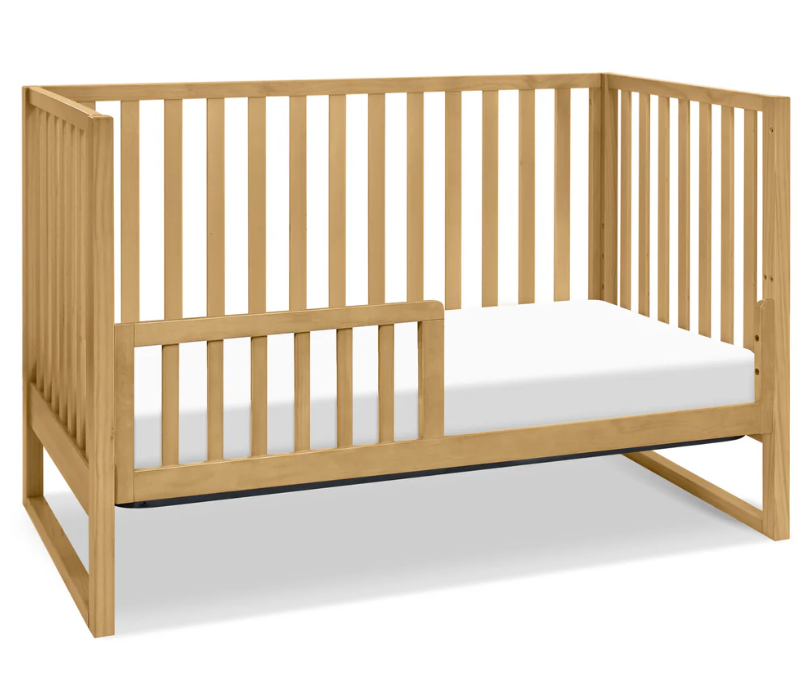 DaVinci Hunter 3-in-1 Convertible Crib