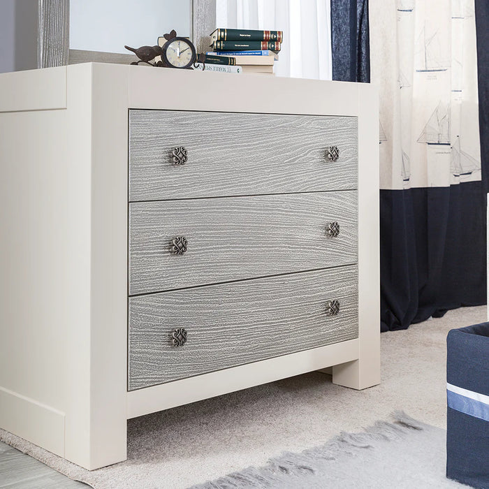 Romina Ventianni Single Dresser