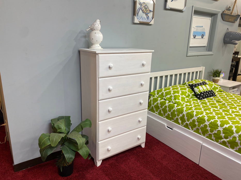 Clearance Molly Monkey Signature 5 Drawer Dresser in White Wash