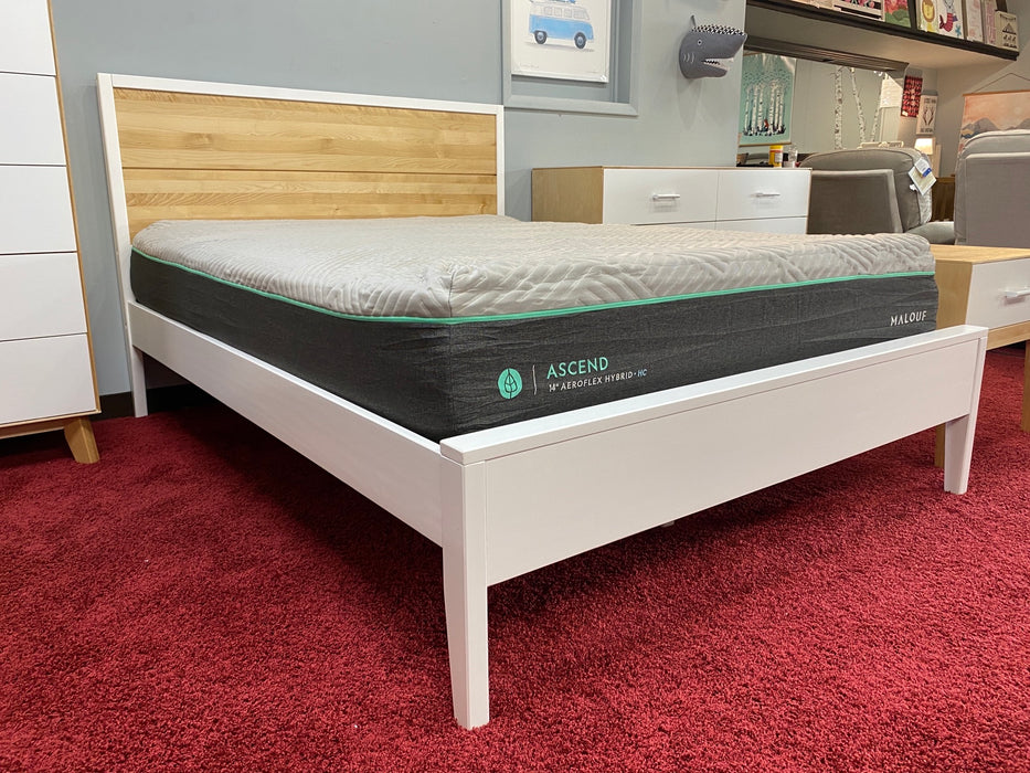 Maxtrix Scandinavian Bed White and Natural