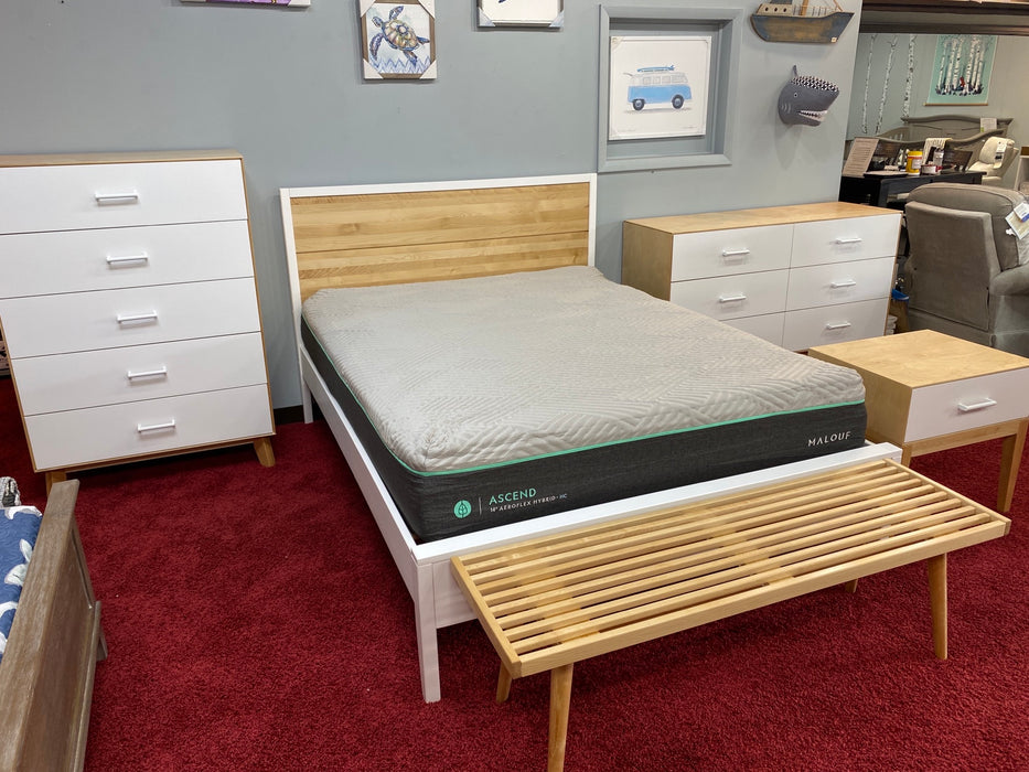 Maxtrix Scandinavian Bed White and Natural