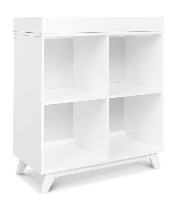 Davinci Otto Convertible Changing Table and Cubby Bookcase