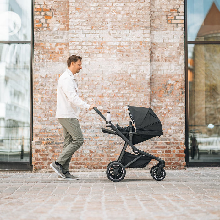 Thule Sleek 2 convertible stroller