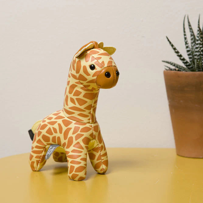 Little big friends Gina the Giraffe