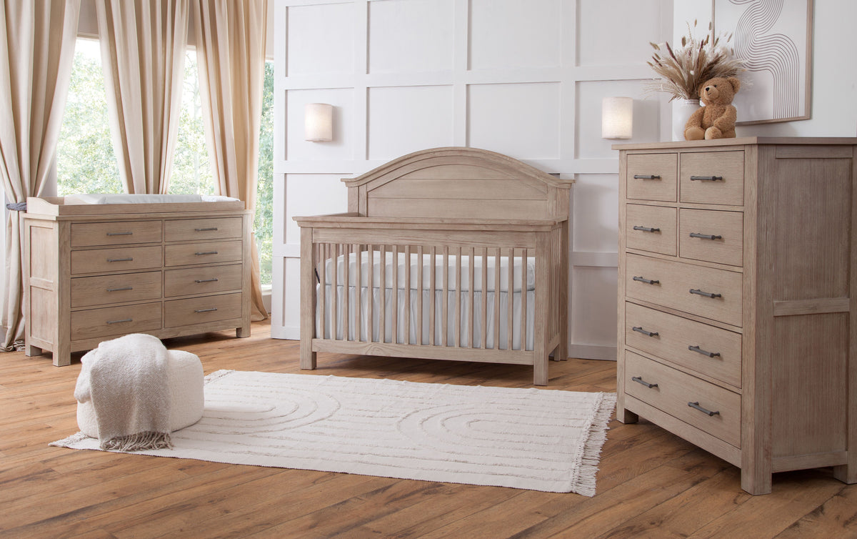 Bella Vita Lugo Curve Top Crib Molly Monkey