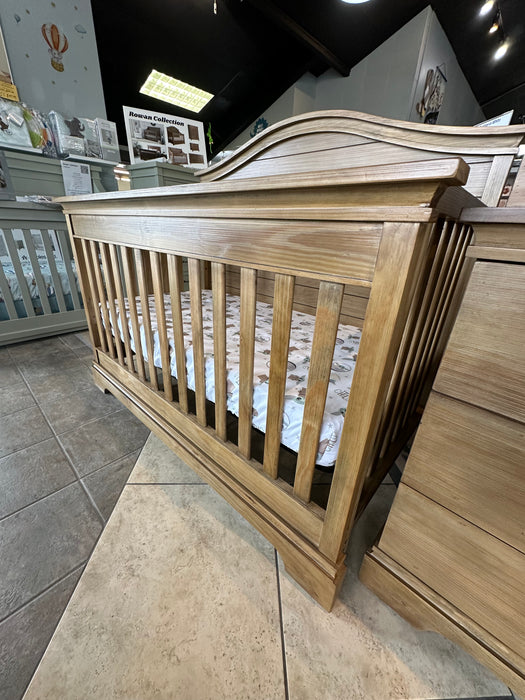 Bella Vita Sarno 4-in-1 Crib