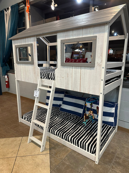 Pirate House Bunk Bed