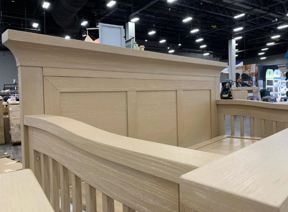 Pali Genova Convertible Crib in Sandstone