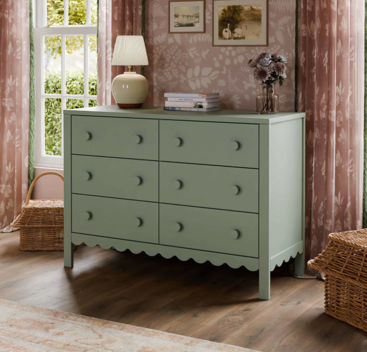 Davinci Sammy Scallop 6-Drawer Dresser