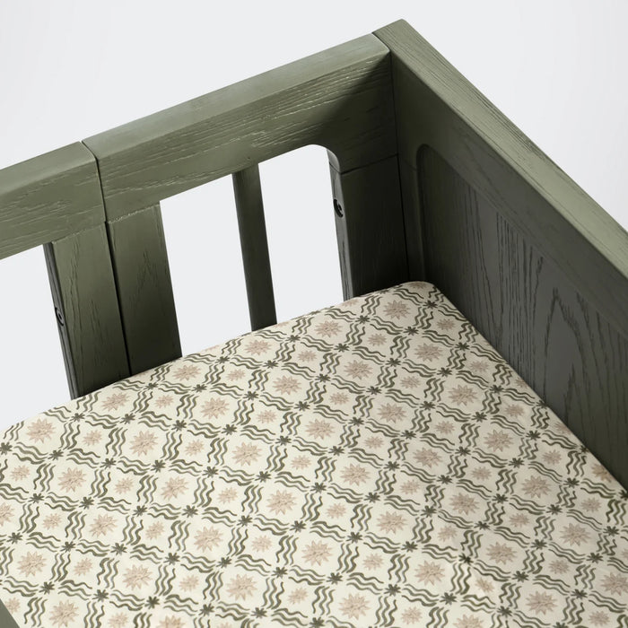 Babyletto All-Stages® Bassinet Sheet in GOTS Certified Organic Brushed Cotton by Nate Berkus