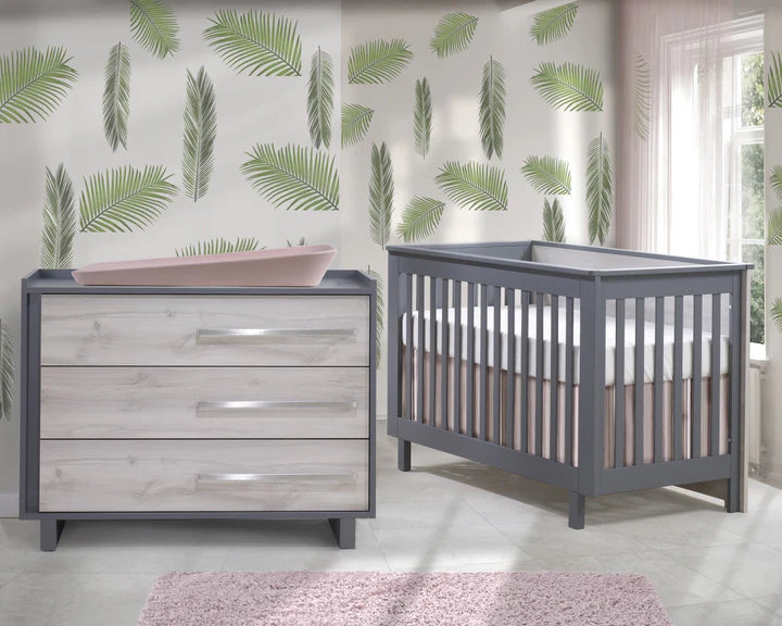 Tulip Urban Crib and 3 Drawer Dresser