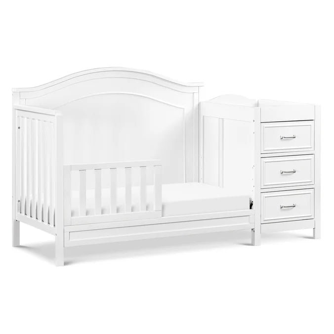 DaVinci Charlie 4-in-1 Convertible Crib and Changer Combo