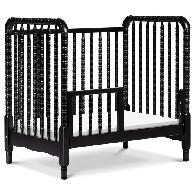 DaVinci Jenny Lind 3-in-1 Convertible Mini Crib
