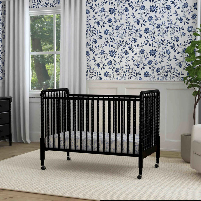 DaVinci Jenny Lind 3-in-1 Convertible Crib