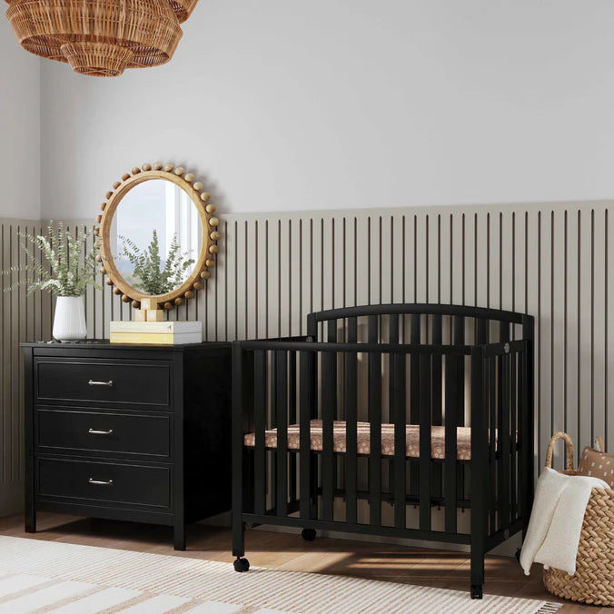 DaVinci Dylan Folding Portable 3-in-1 Mini Crib and Twin Bed