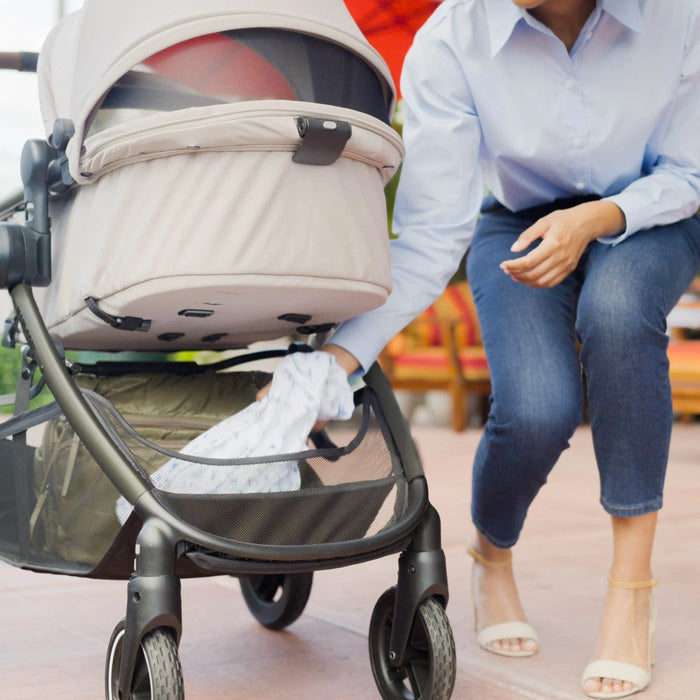 Maxi-Cosi Zelia™² Luxe 5-in-1 Modular Travel System