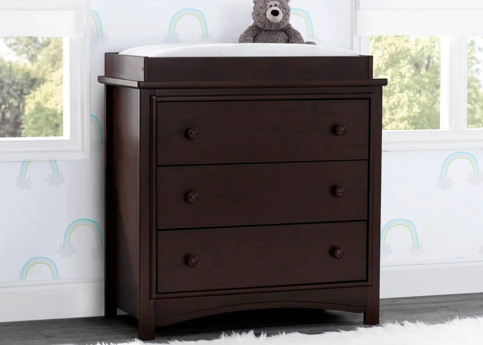 Delta Children Perry 3 Drawer Dresser with Changing Top and Interlocking Drawers