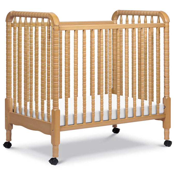 DaVinci Jenny Lind 3-in-1 Convertible Mini Crib
