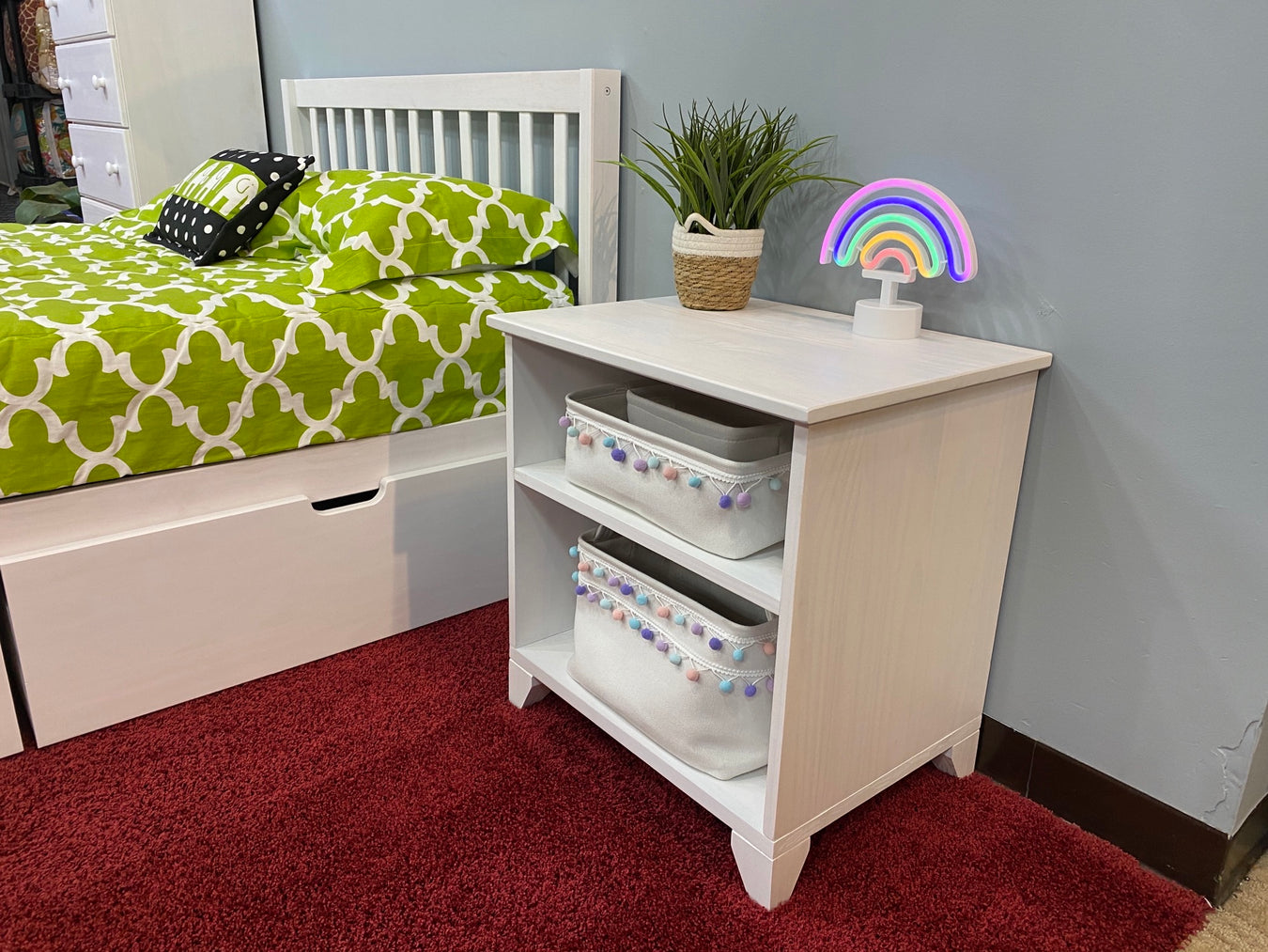 Dressers & Nightstands