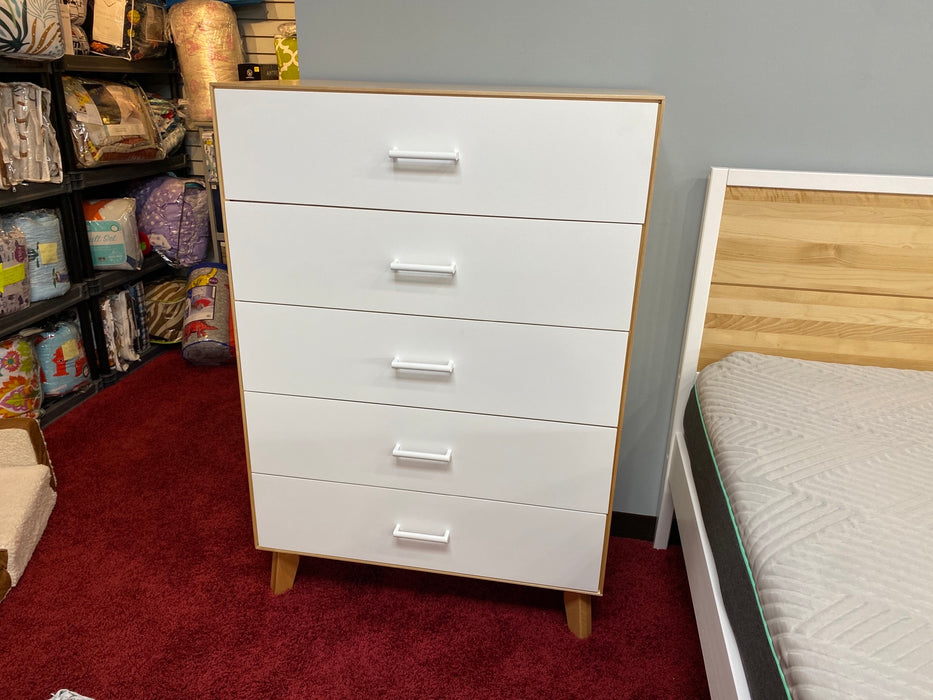 Maxtrix Scandinavian Tall 5 Drawer Chest